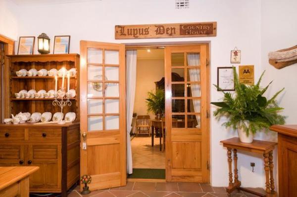 Lupus Den Country House B&B Sunland 외부 사진